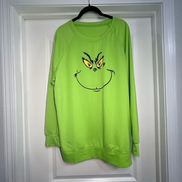 Source Unknown Tops - Green Grinch Oversized Sweatshirt